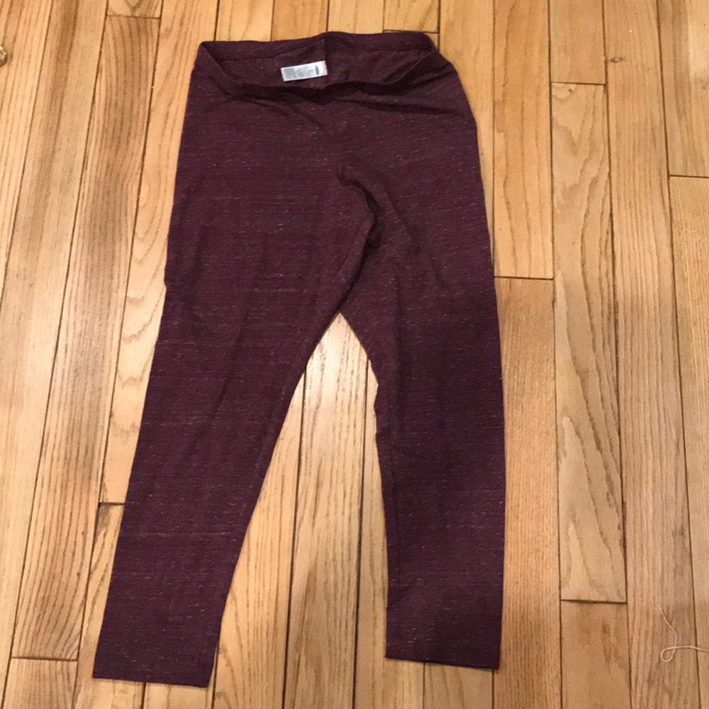 Old navy leggings- never worn